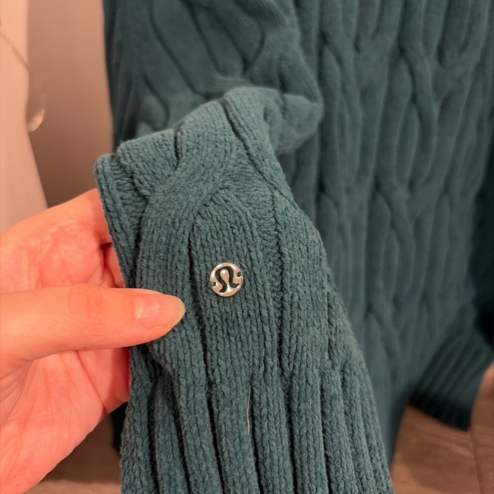 NWT Storm Teal Lululemon Cable-Knit Oversized Crewneck Sweater size XL - Picture 6 of 7